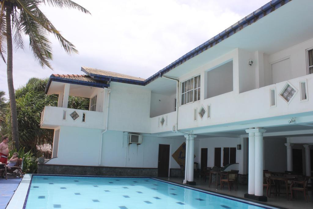 Nippon Villa Beach Resort 2* қонақ үйі