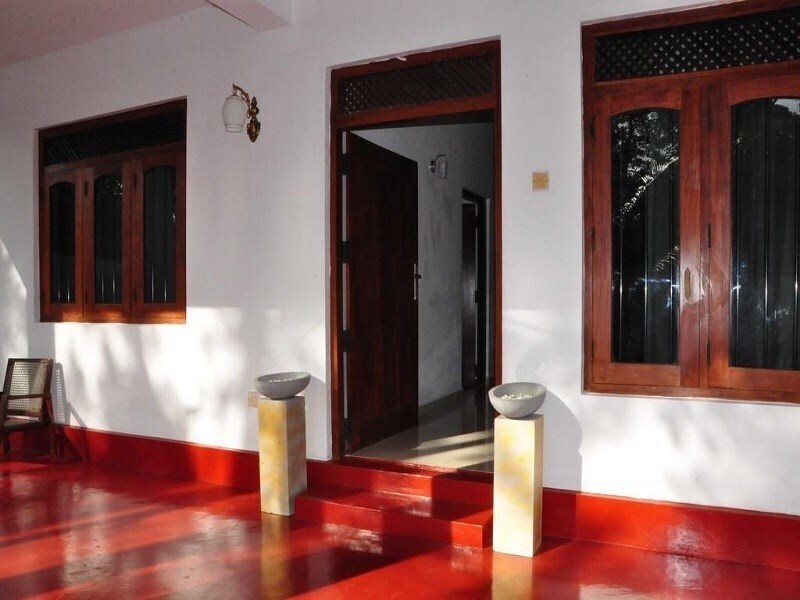 Фото Polina Resort Hikkaduwa 1*