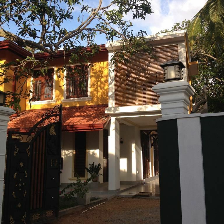 Фото Villa De White Sambur 3*