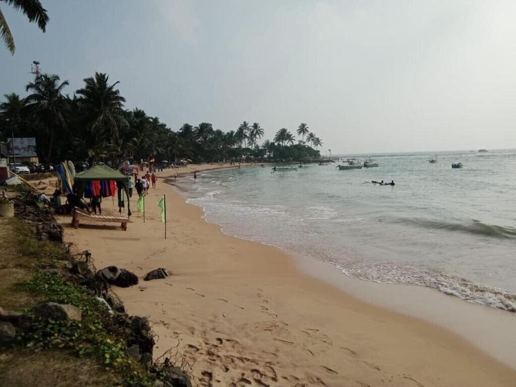 Sea View Apartments Hikkaduwa 2* суреті