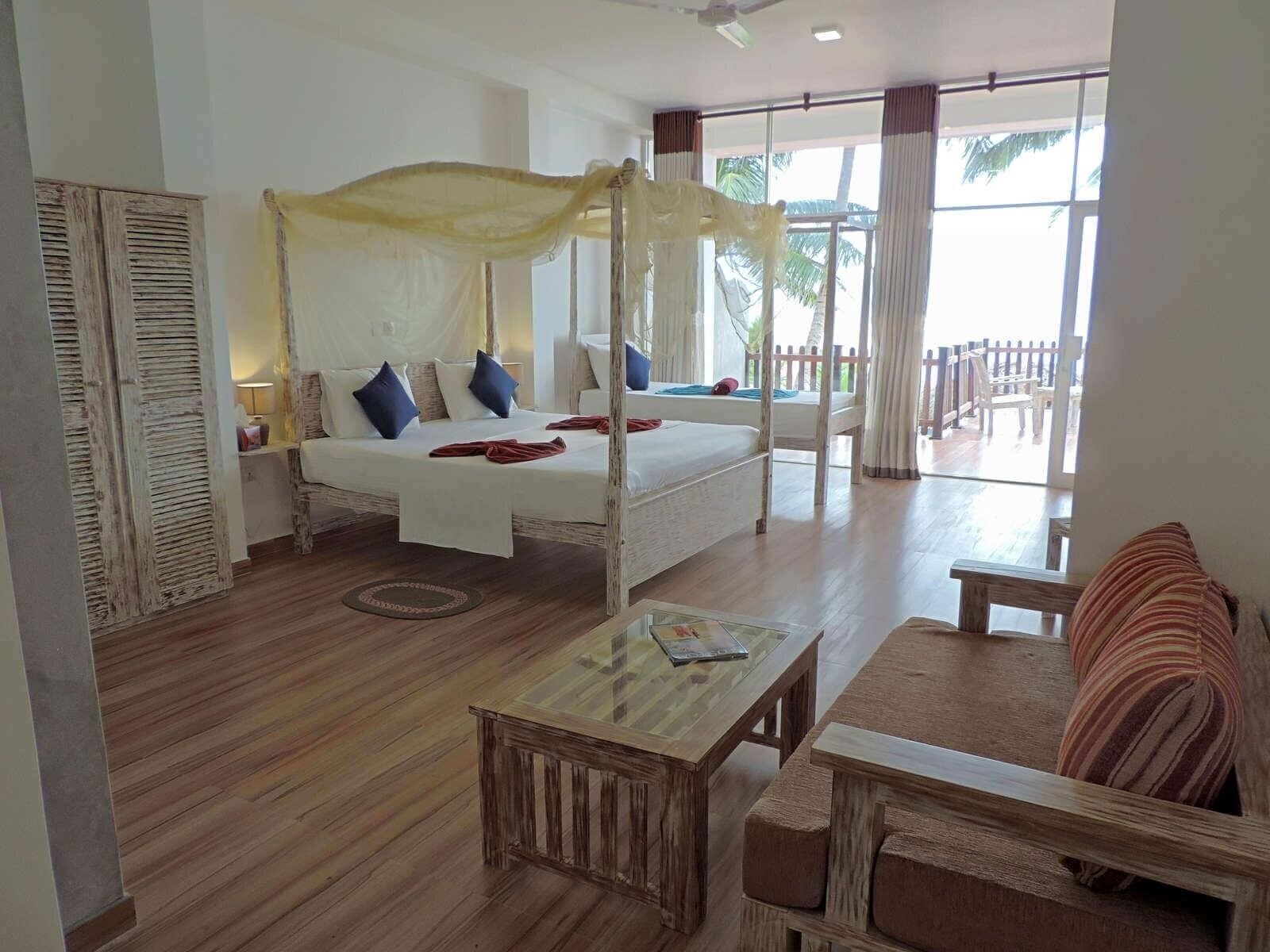 Фото Yula Beach 3*