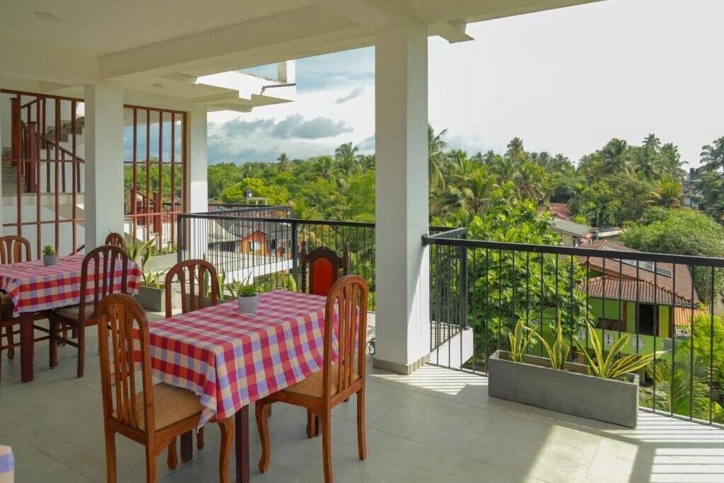 Изображение Travellers Hotel Hikkaduwa 3*