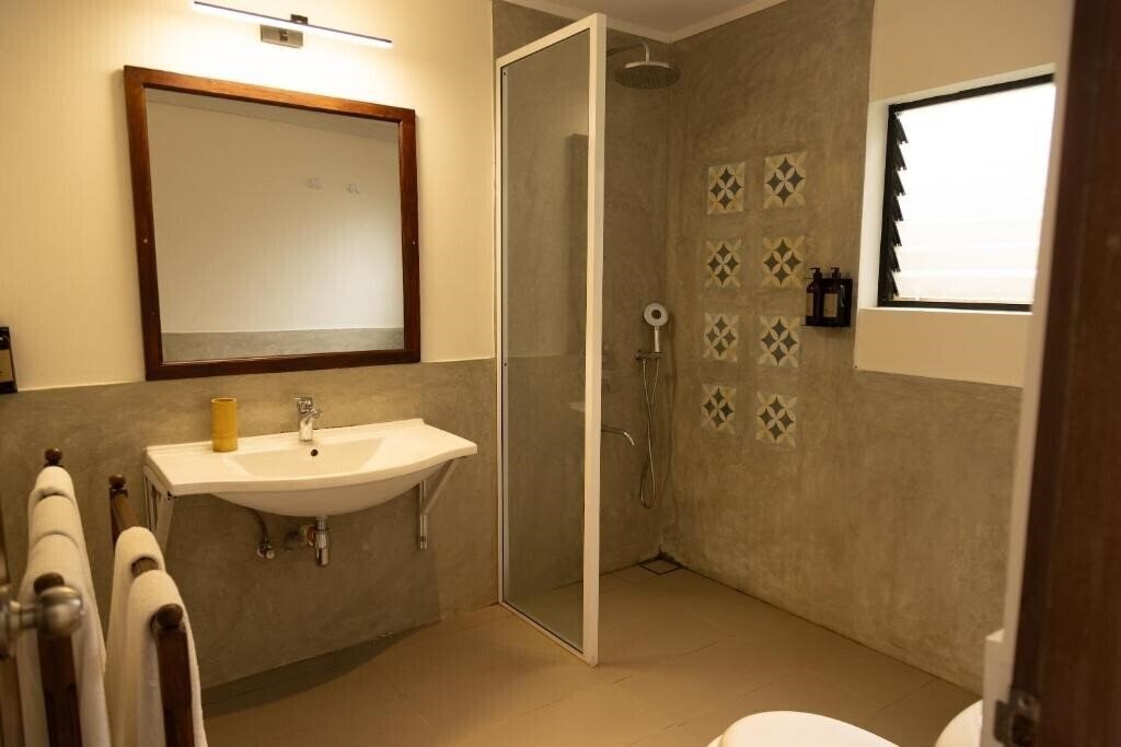 Neevana Boutique Hotel Hikkaduwa 4* фотосуреті