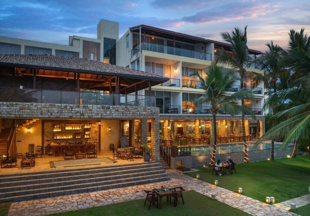 The Rockwall Boutique 4* суреті