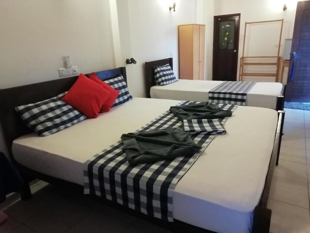 Фото Universal Beach 2*