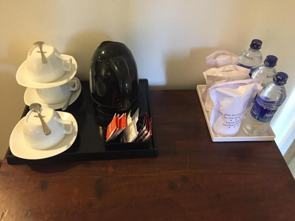 Port View City Hotel 3* суреті