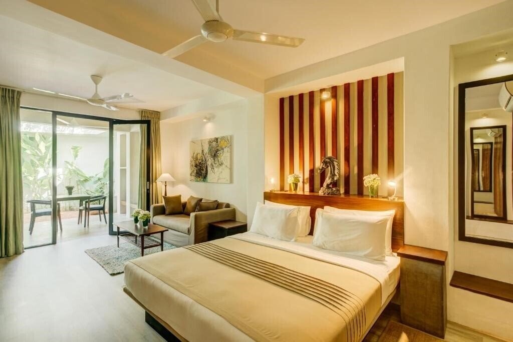 Фото Lake Lodge 3*