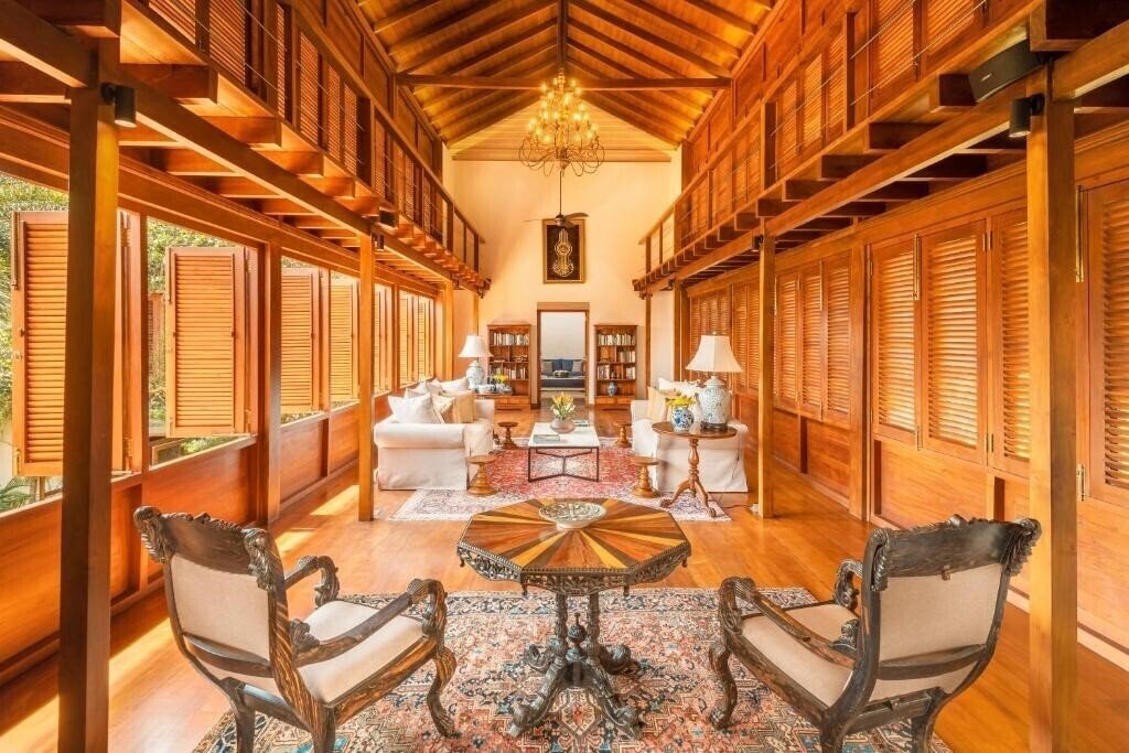 Ishq Colombo 3* суреті