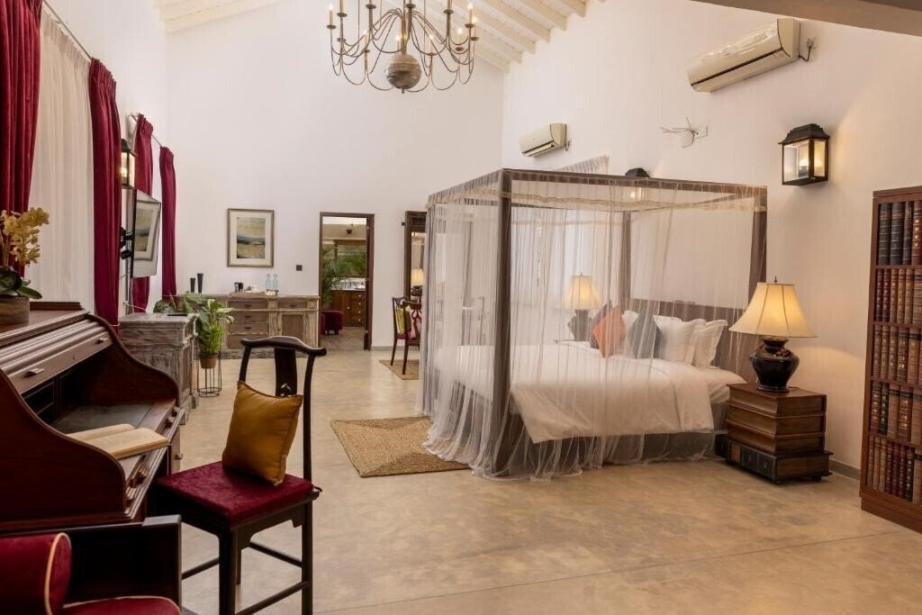 Фото La Maison De Colombo 3*