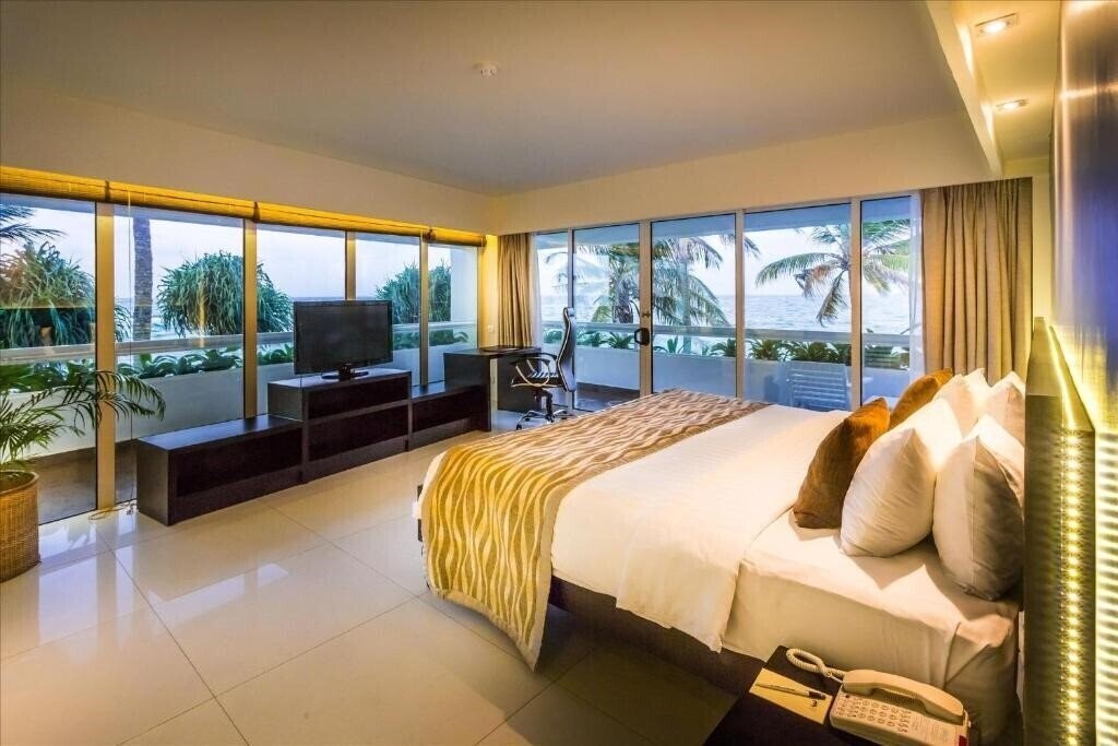 Фото Mount Lavinia 4*
