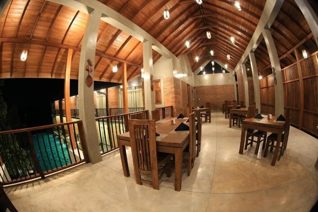 Somerset Mirissa 4* суреті