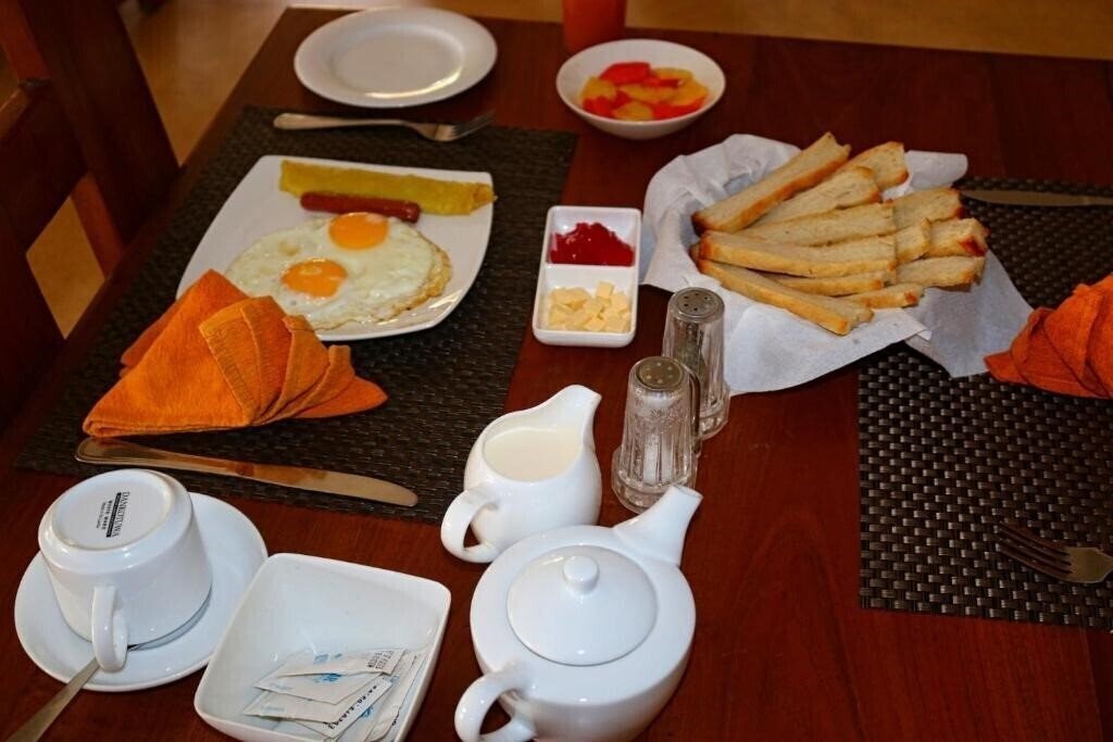 Maple Leaf 2* суреті