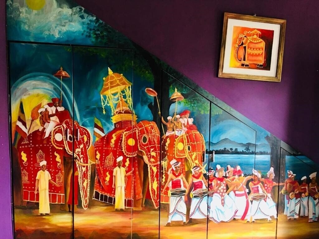 White House Negombo 3* суреті