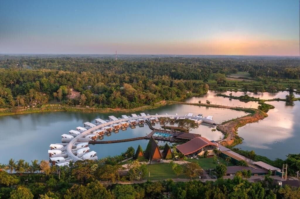 Bolagala Agro Floating Resort 4* қонақ үйі