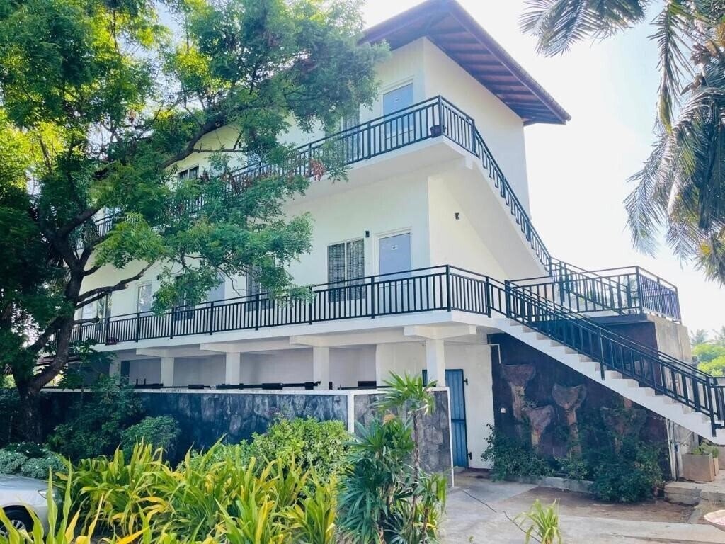 Отель NN Beach Resort 2*