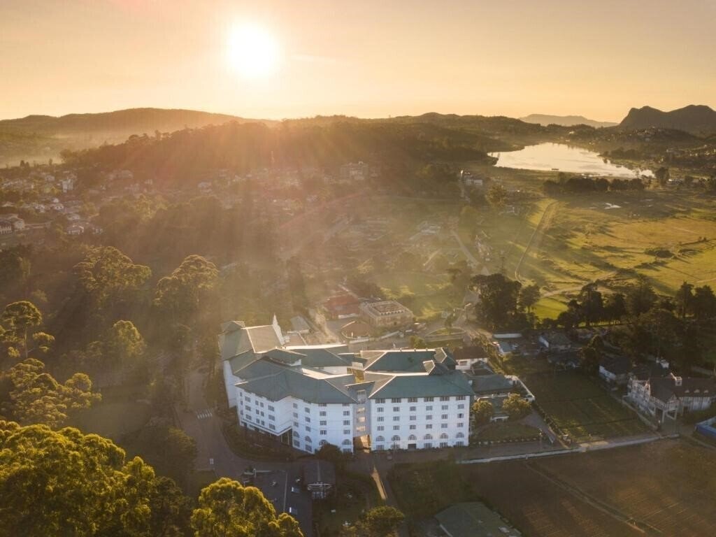 Araliya Green City 5* қонақ үйі