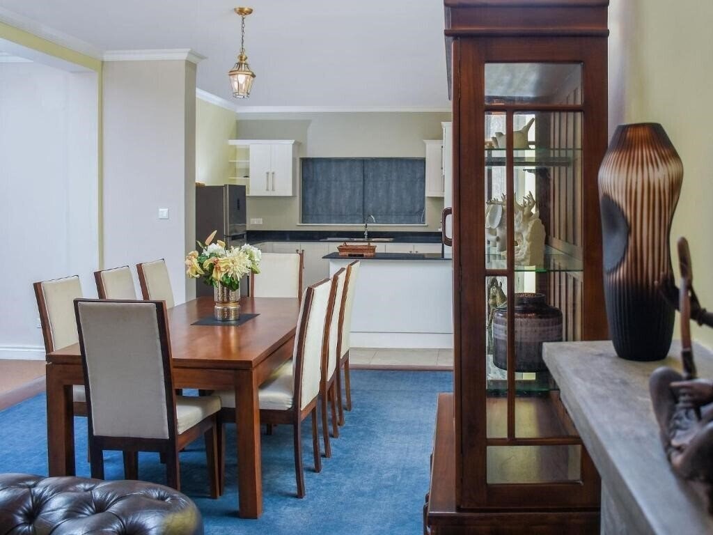 Little England by Joes 5* суреті