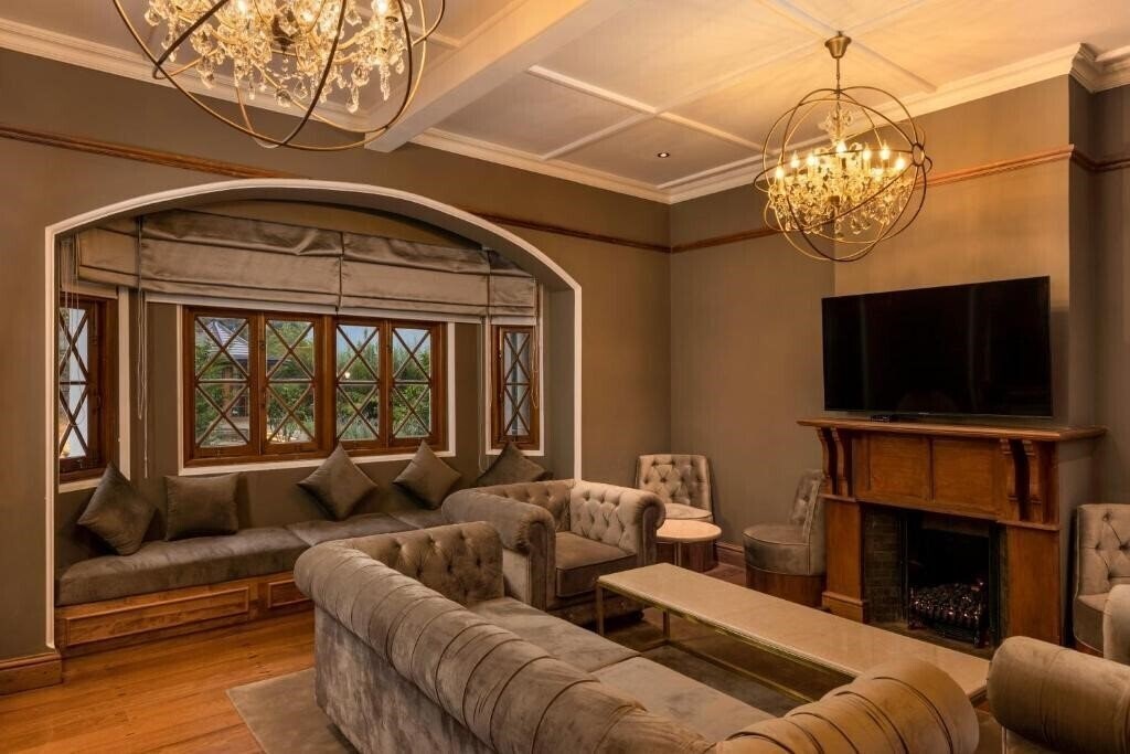 The Bellwood Manor 2* суреті