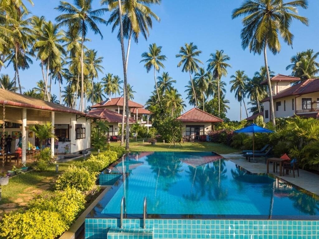 Фотография Lanka Beach Bungalows & Villa 4*