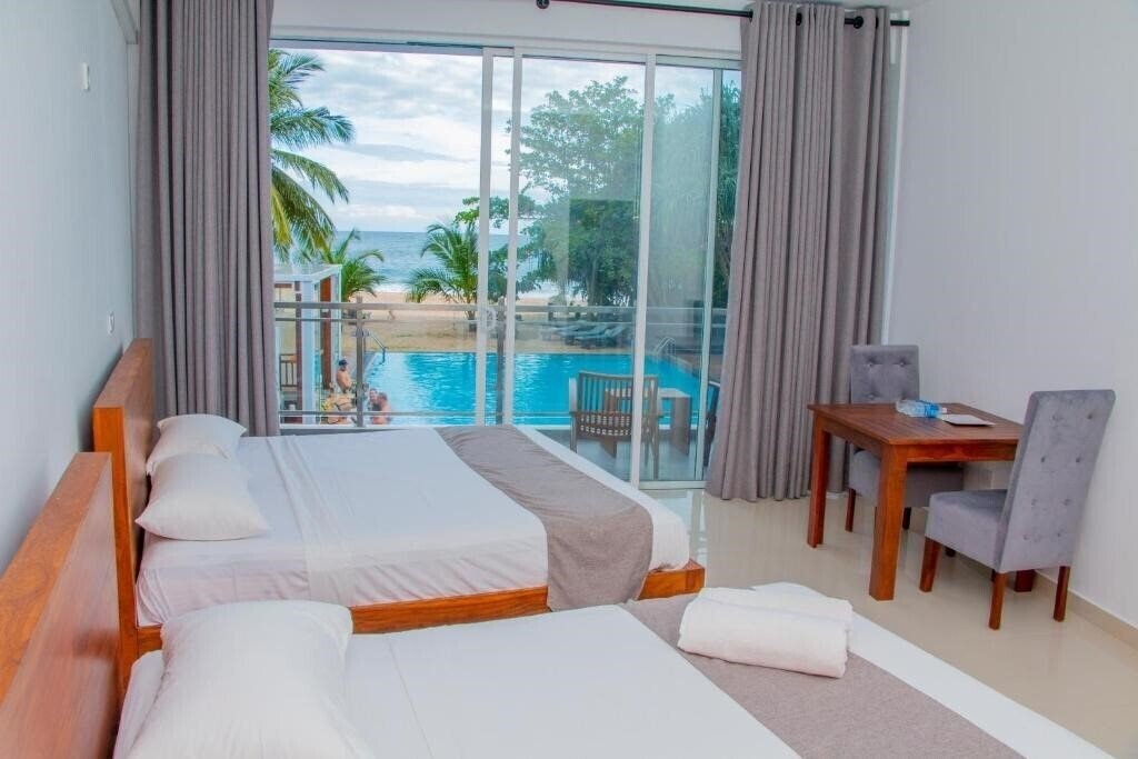 Отель Marakolliya Beach Resort (ex. Ganesh Garden Beach) 2*