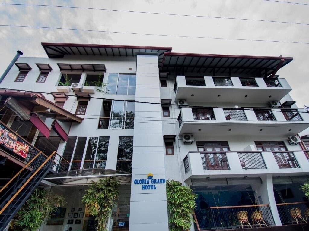 Gloria Grand Hotel 3* қонақ үйі