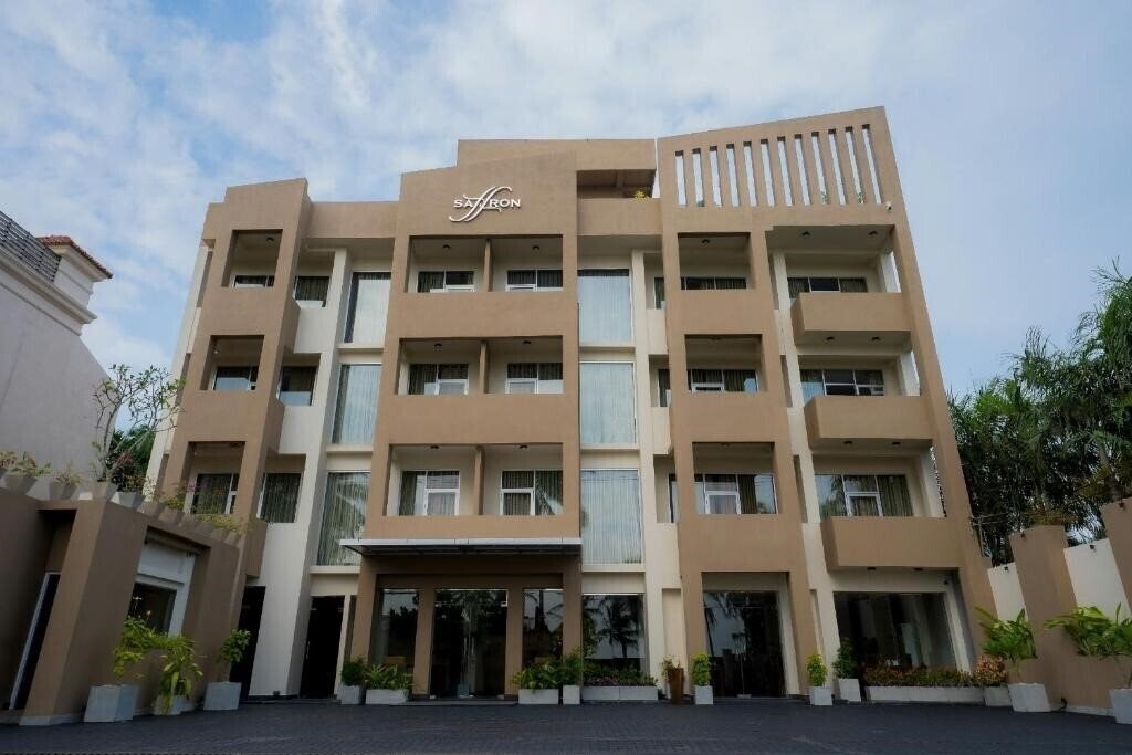 Отель Saffron Hotel 3*