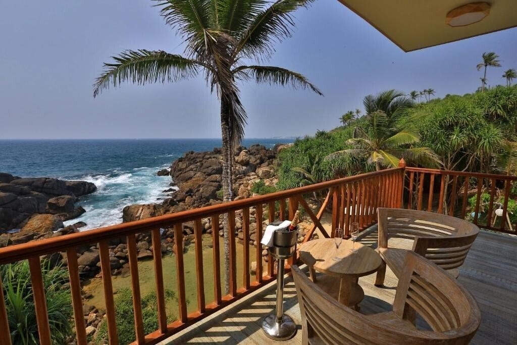 Thaproban Pavilion Waves 4* суреті