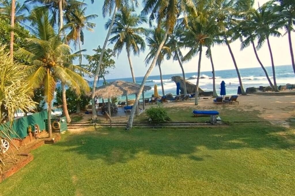 Изображение Sri Gemunu Beach Resort 3*
