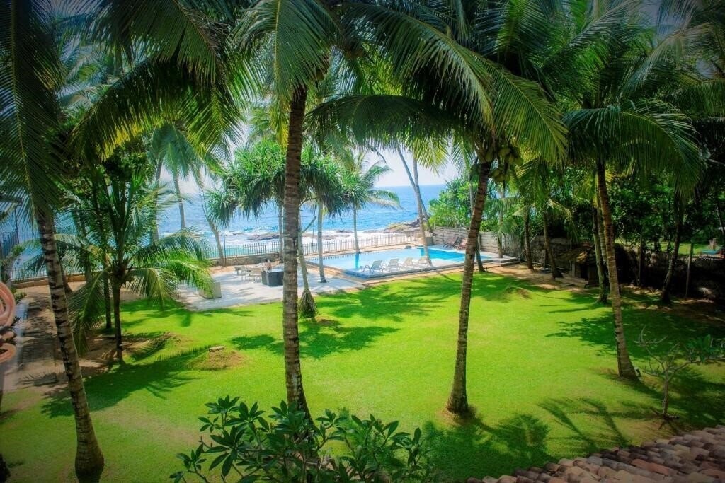 Отель Amor Beach 3*