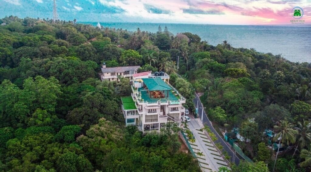 Фотография Mount Rich Rumassala 4*