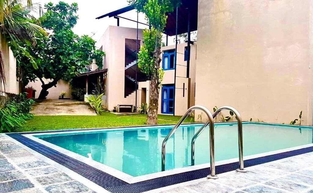 Отель Urchin Unawatuna 3*