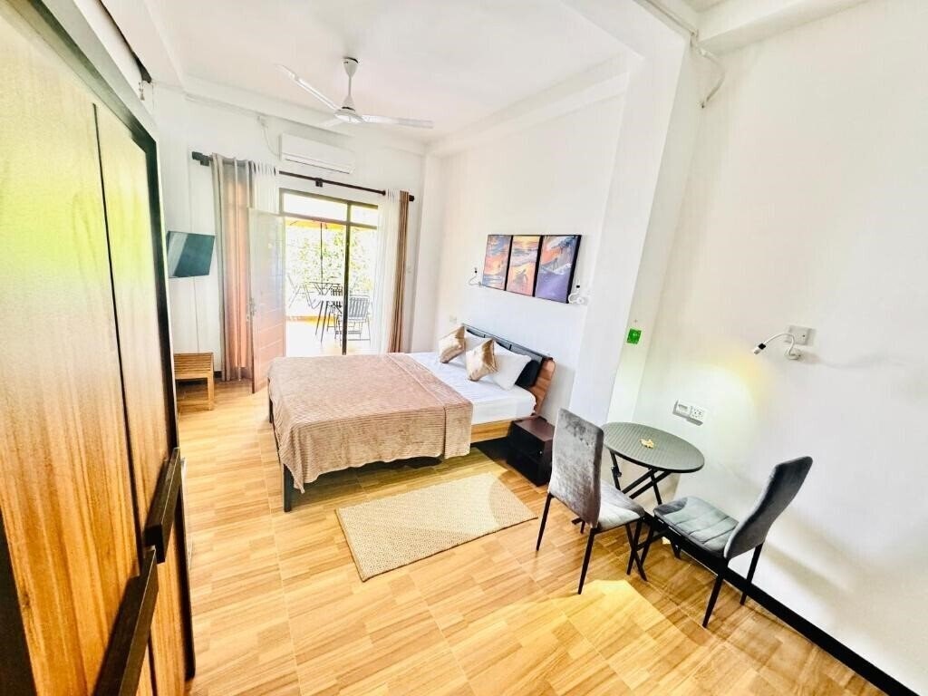 Фото The Rooftop Villa Unawatuna 3*