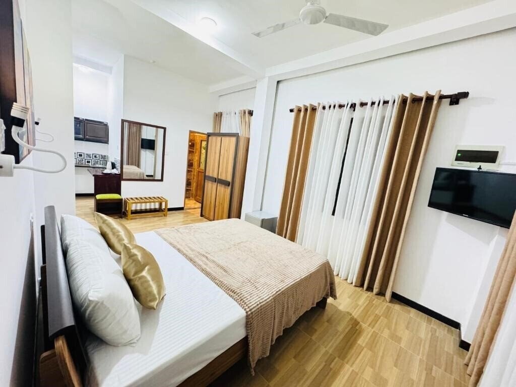 Картинка The Rooftop Villa Unawatuna 3*