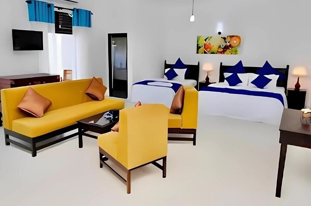 Blue Spring Hotel 3* суреті