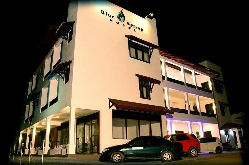 Blue Spring Hotel 3* қонақ үйі