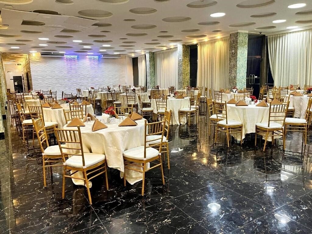 Aryana Queen Beach Resort 3* суреті