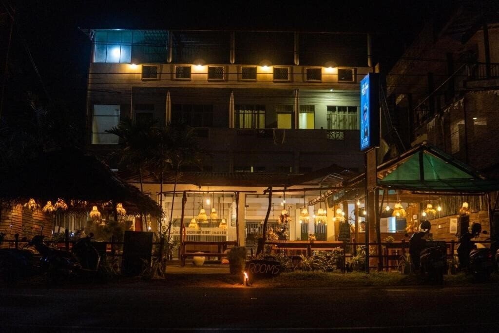 New Golden Bay Resort 2* қонақ үйі