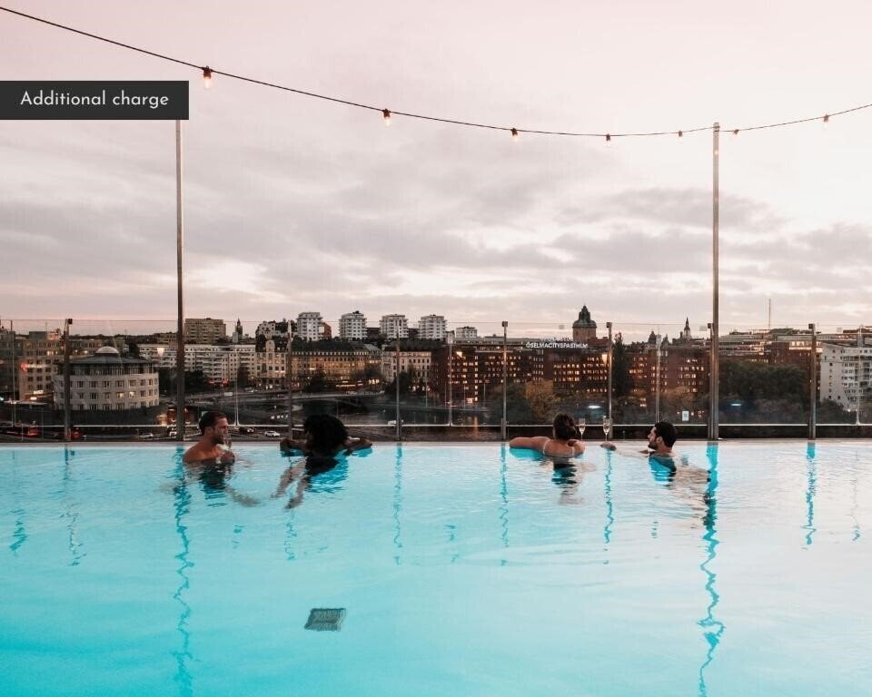 Clarion Sign 4* суреті