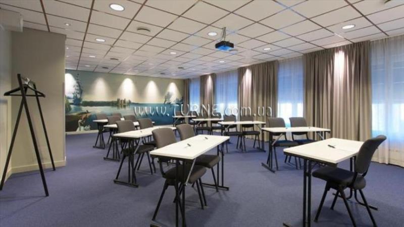 Quality Hotel Prince Philip 3* суреті