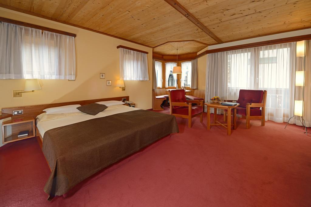 Hotel Simi 4* фотосуреті