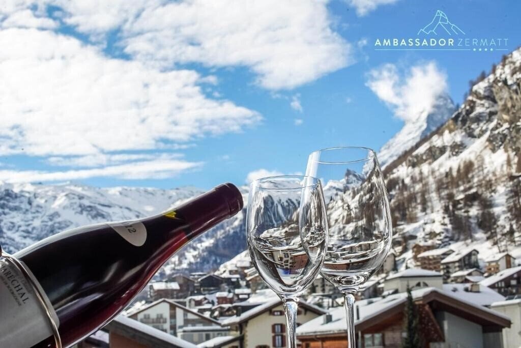 Отель Ambassador 4*