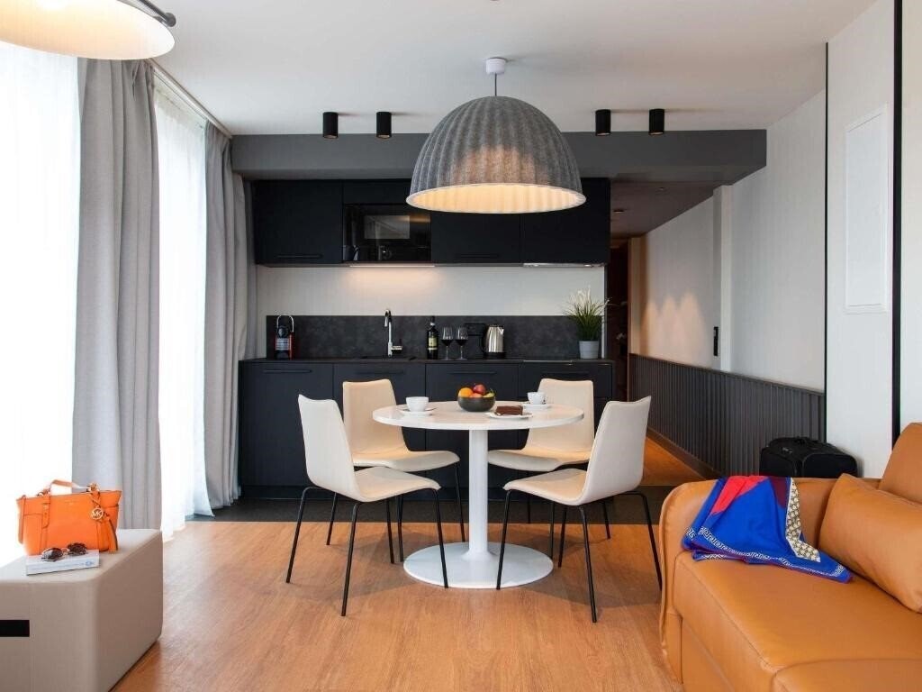Aparthotel Adagio Zurich City Center 4* суреті