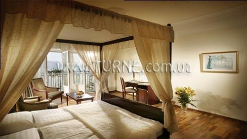 Grand Hotel Suisse Majestic 4* қонақ үйі