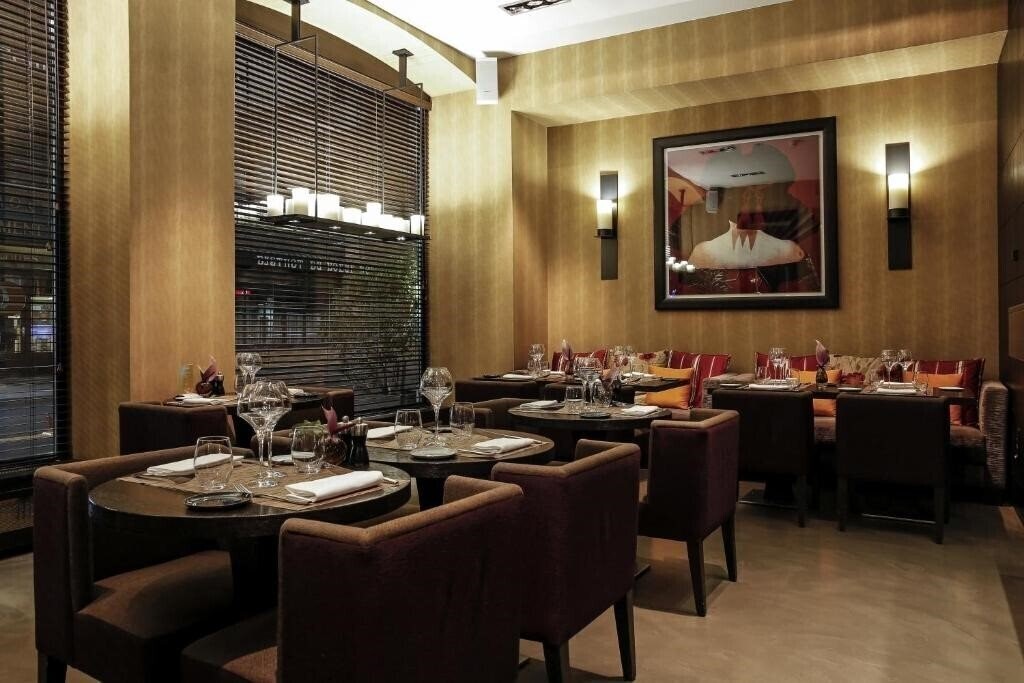 Фотография Eastwest Hotel 4*