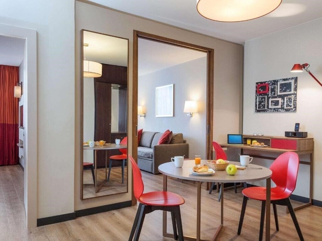 Adagio Aparthotel Geneve Mont Blanc 4* суреті
