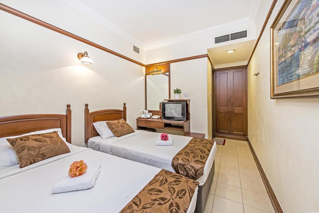 Фото Hotel 81 Classic 2*