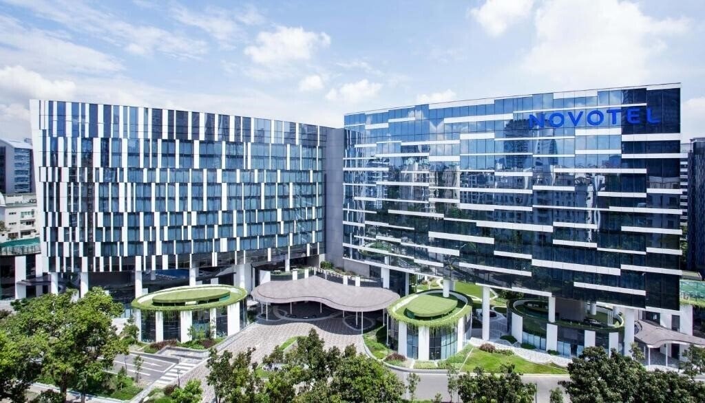 Фото Novotel Singapore On Stevens Road 4*