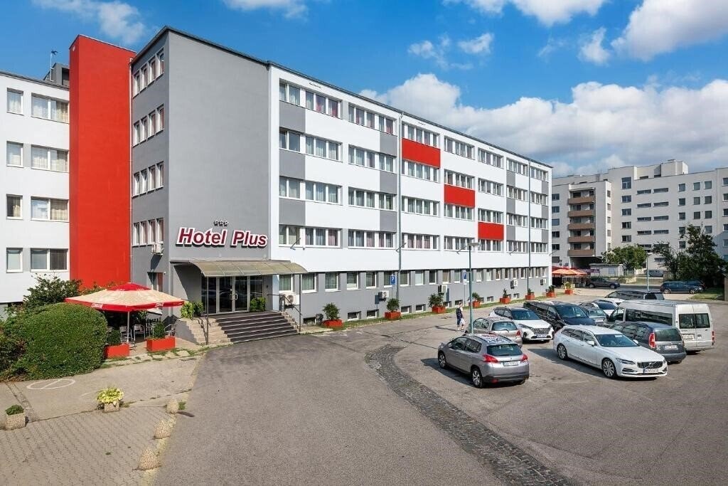Картинка Hotel Plus 2*
