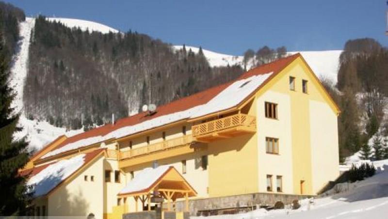 Отель Zornicka 2*