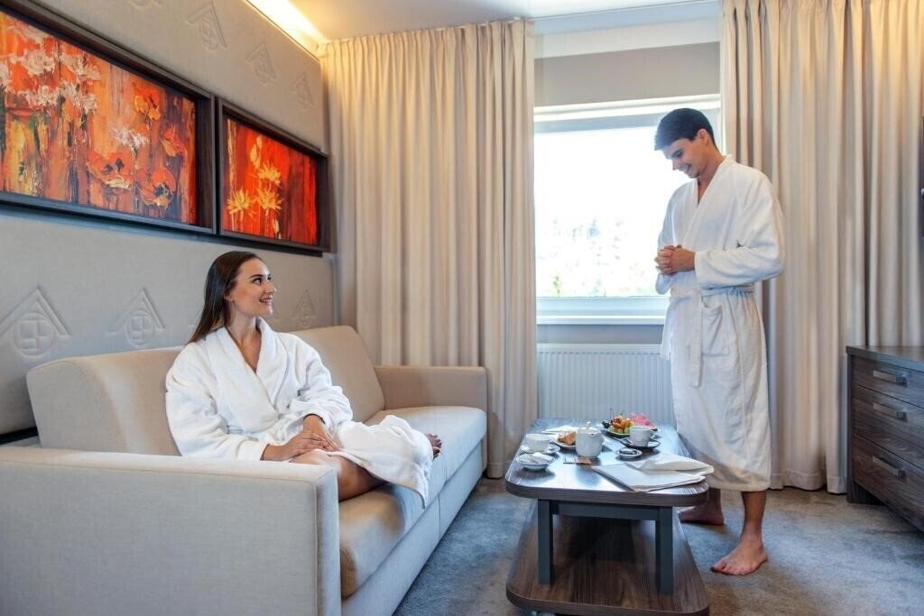 Patria 4* фотосуреті